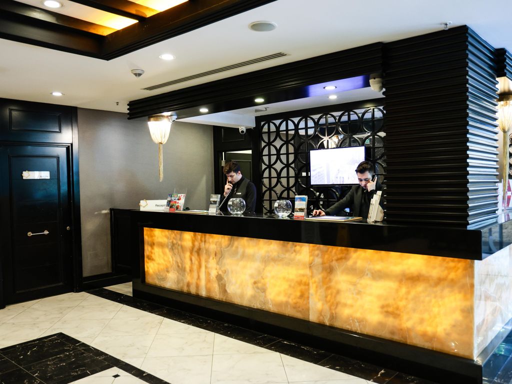 Mia Berre Hotels