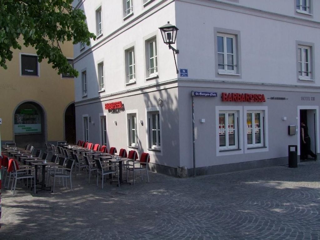 Hotel VIII