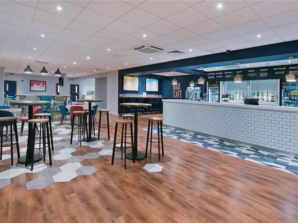 TRAVELODGE MANCHESTER PICCADILLY