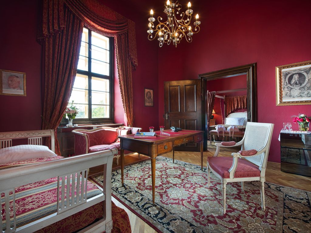 Chateau Loucen Garden Retreat