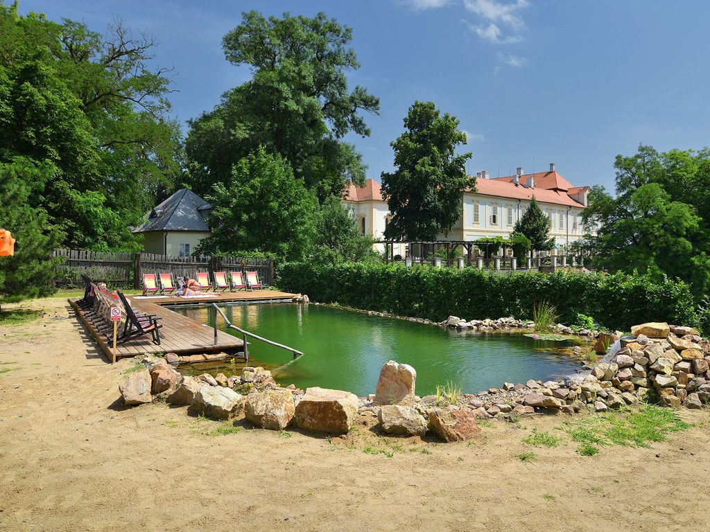 Chateau Loucen Garden Retreat