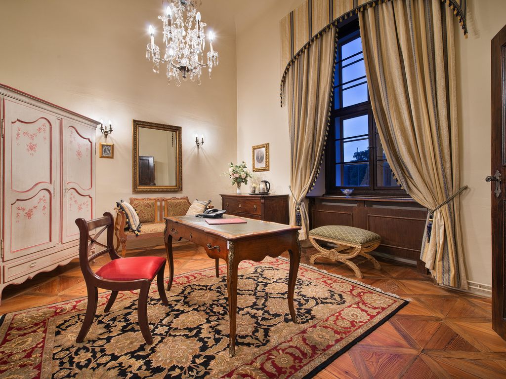 Chateau Loucen Garden Retreat