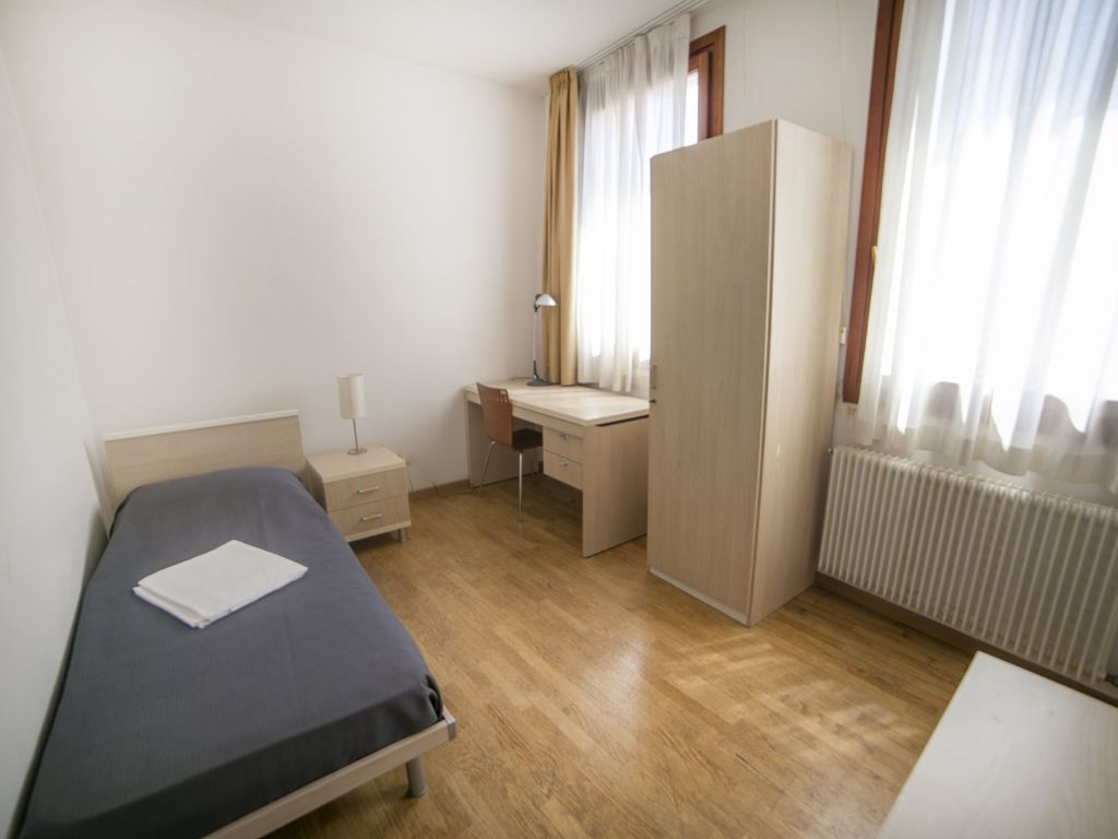 Sunny Terrace Hostel