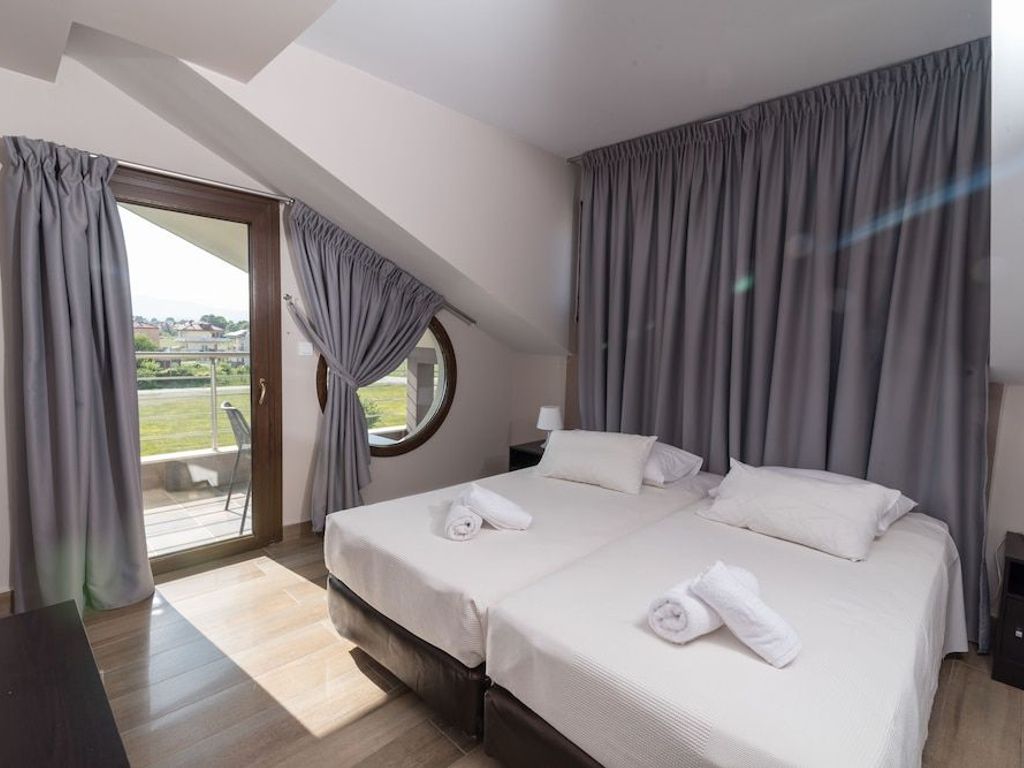 Principal New Leisure Hotel