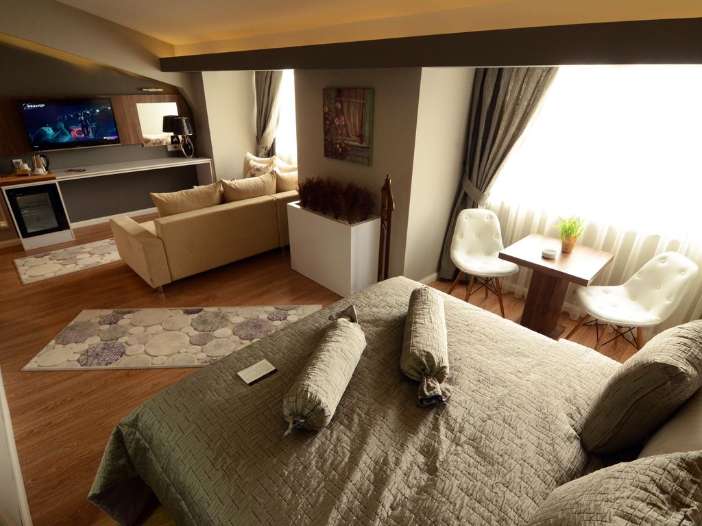 Senna City Hotel