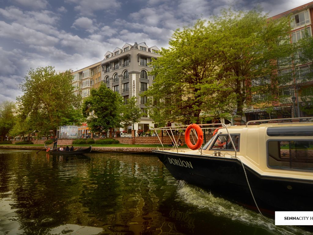 Senna City Hotel