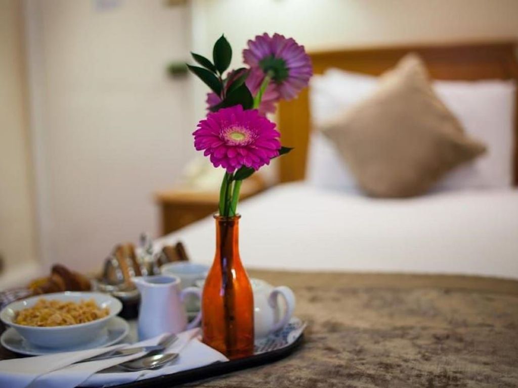 Warren Lodge Hotel