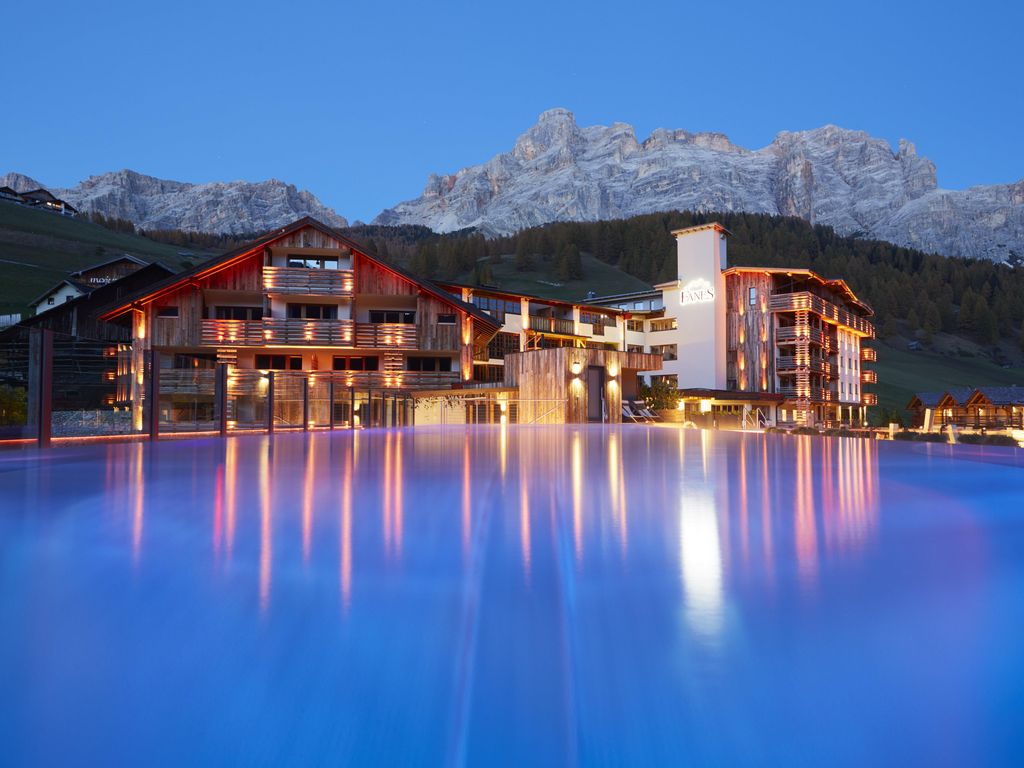 Fanes Dolomiti Wellness Hotel