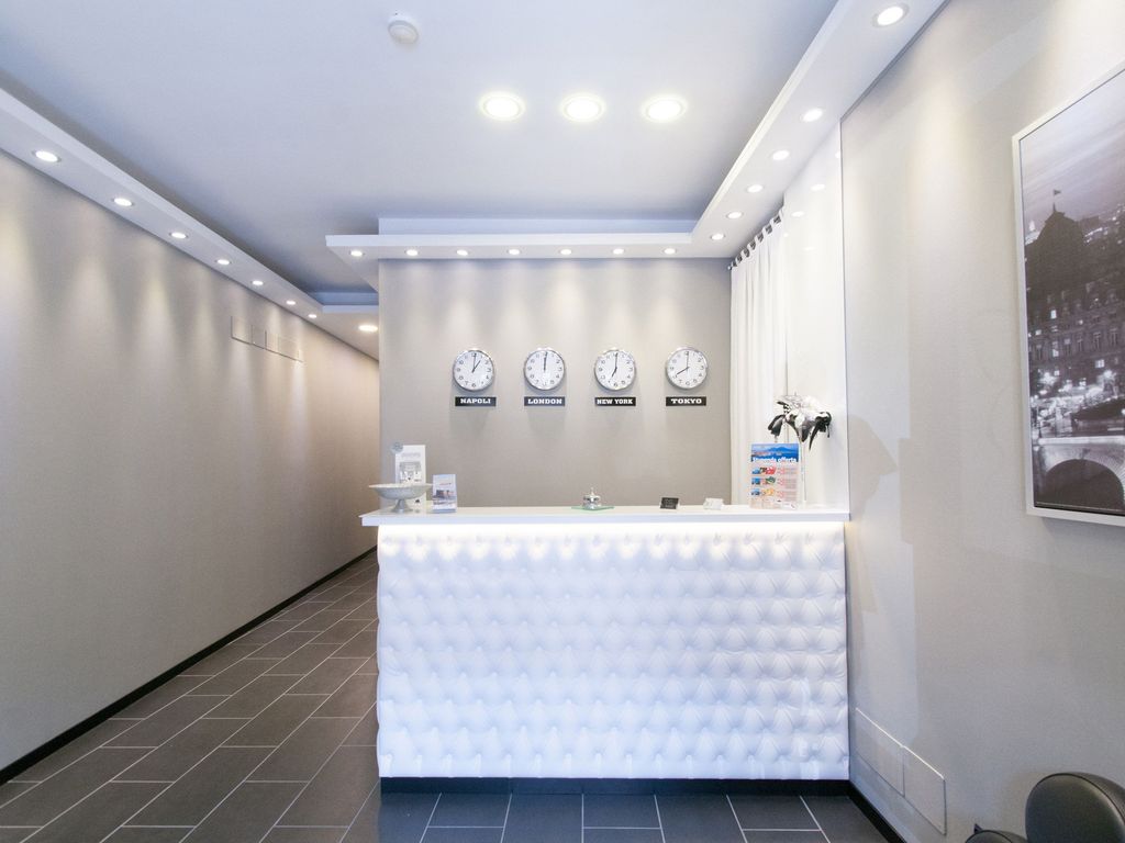 Fly Boutique Hotel