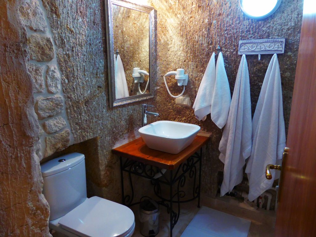 Courtyard Cave Hotel Kappadokien Cappadocia