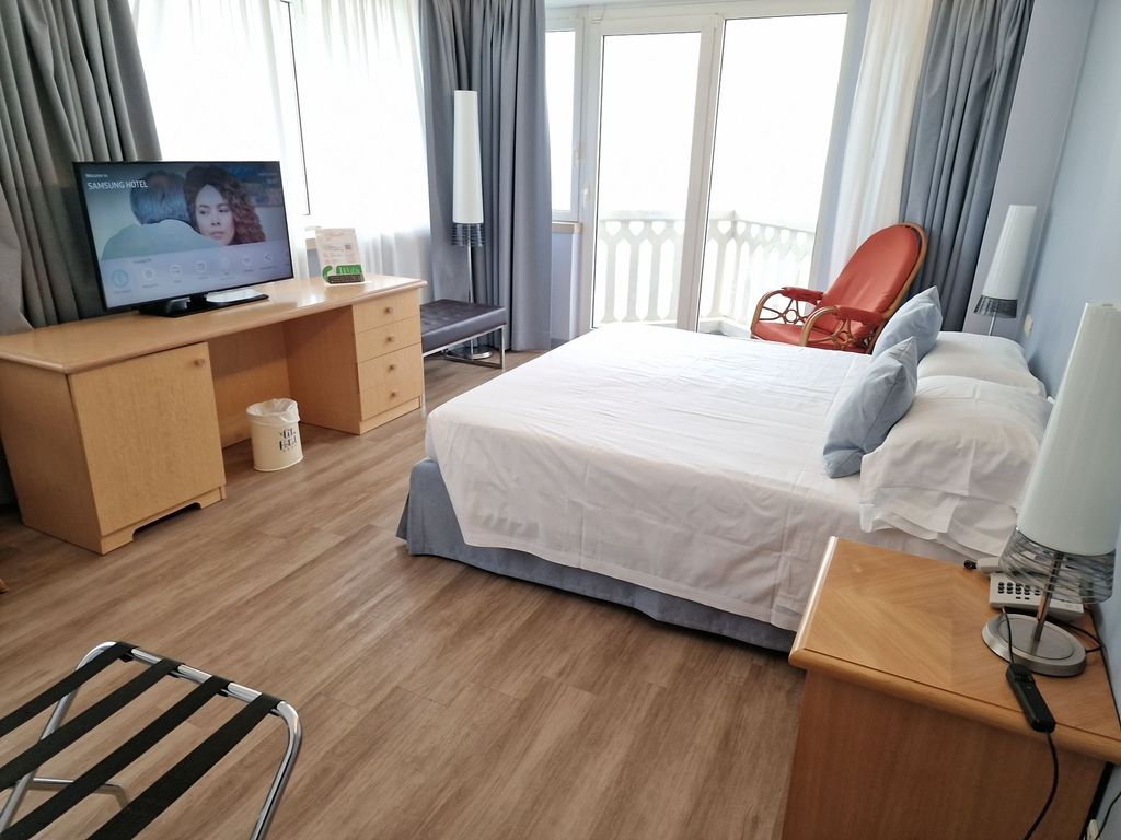 City Hotel