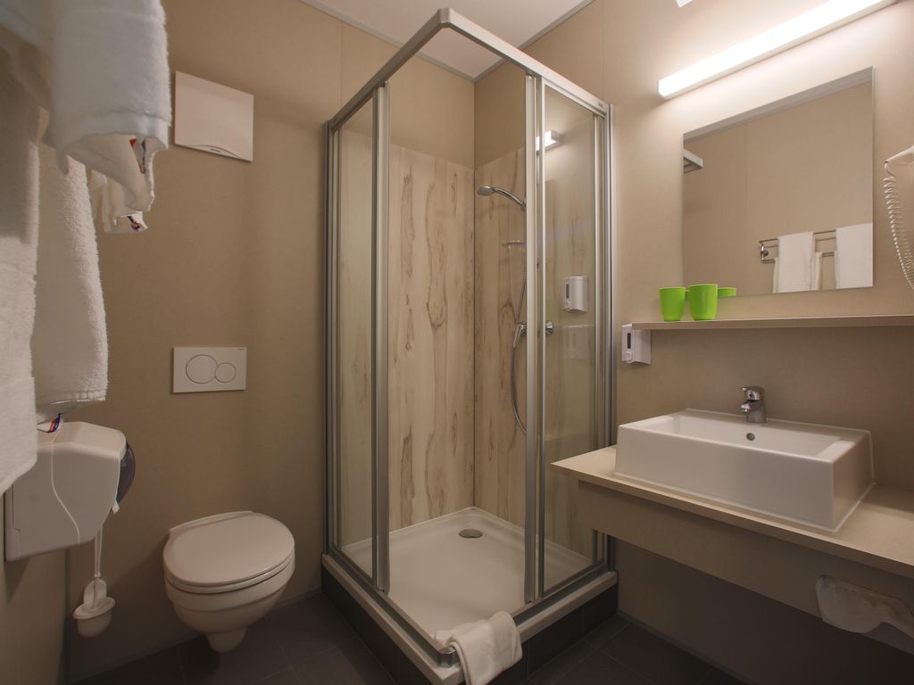 Smart Motel