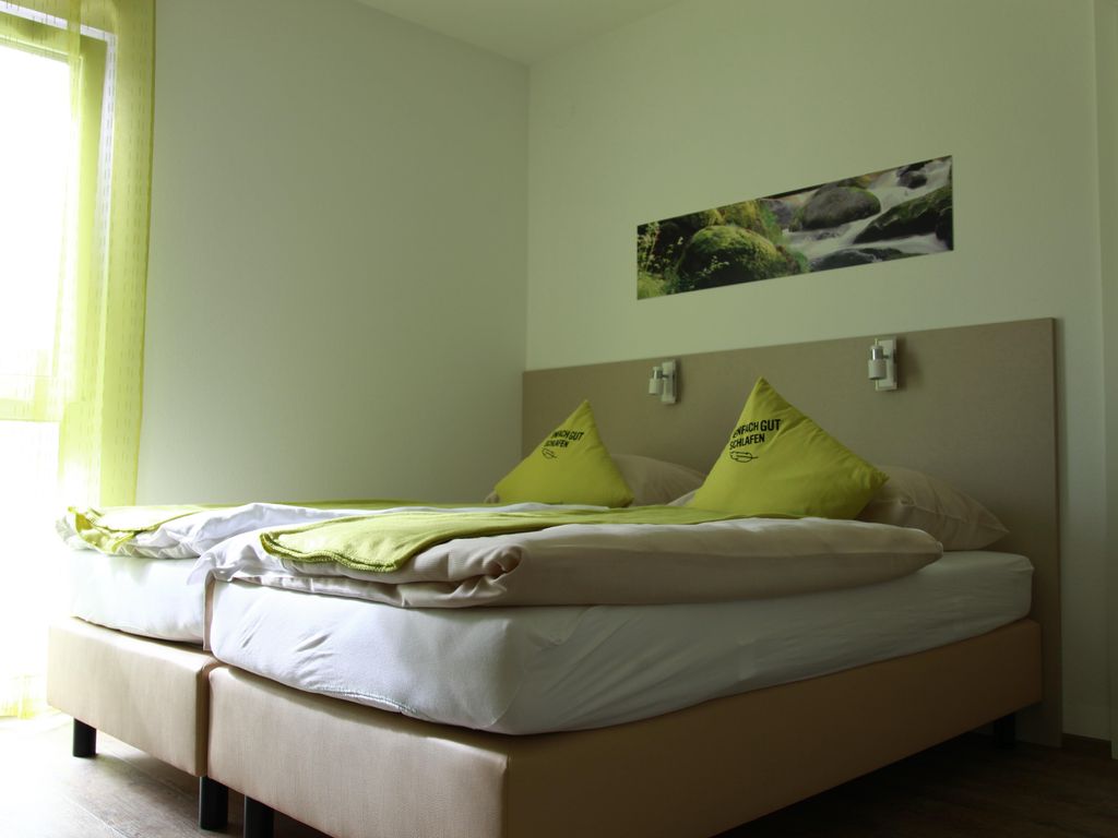 Smart Motel
