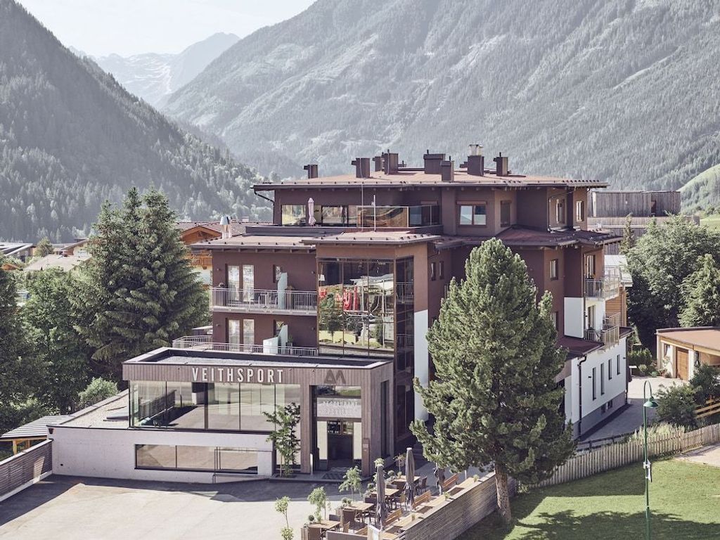 ARX Hotel & Restaurant