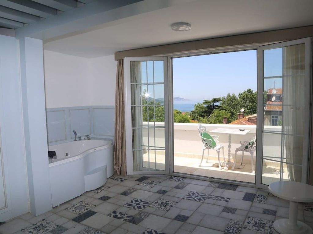 Buyukada Cankaya Hotel