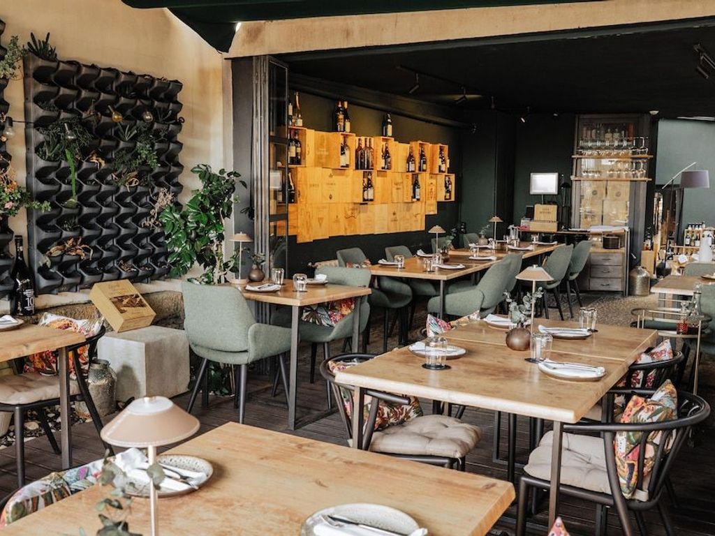 ALIBI by YoursPorto Porto