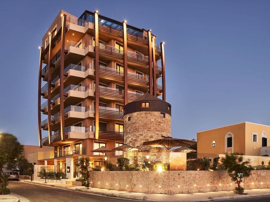 Bellevue On The Beach Suites
