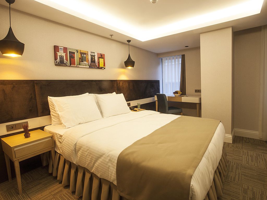 Carina Park Suites