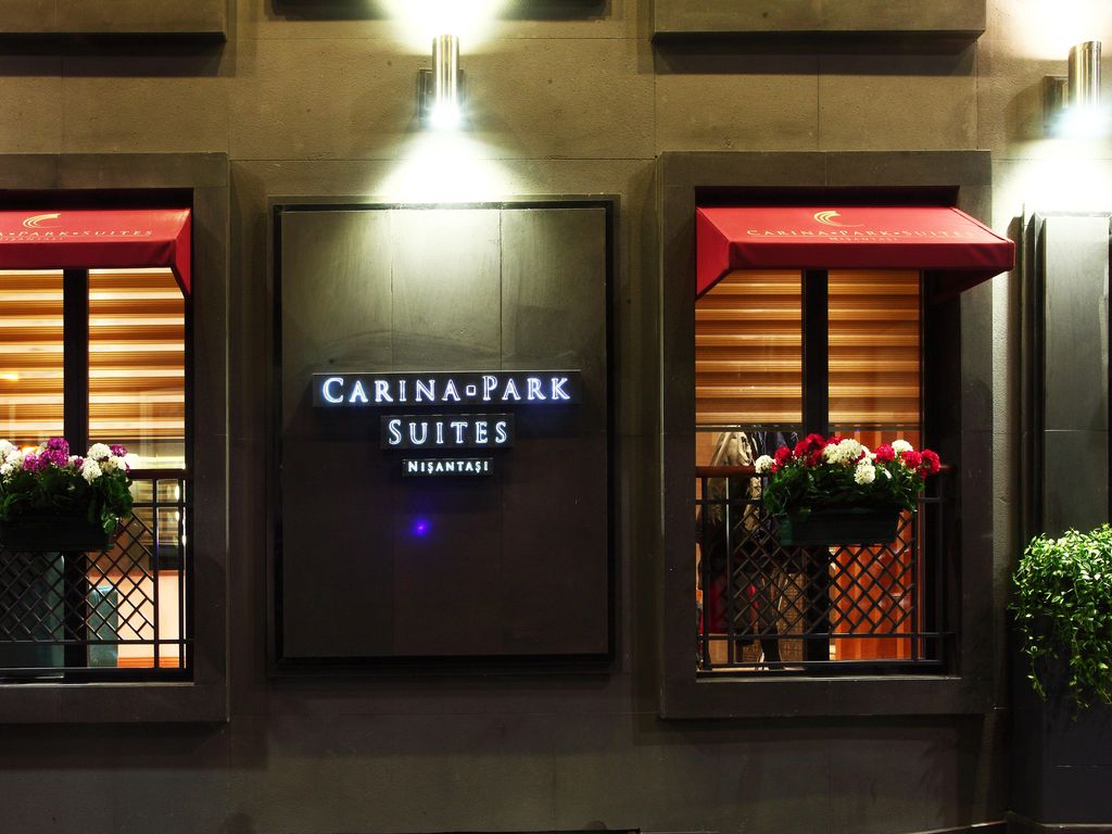 Carina Park Suites