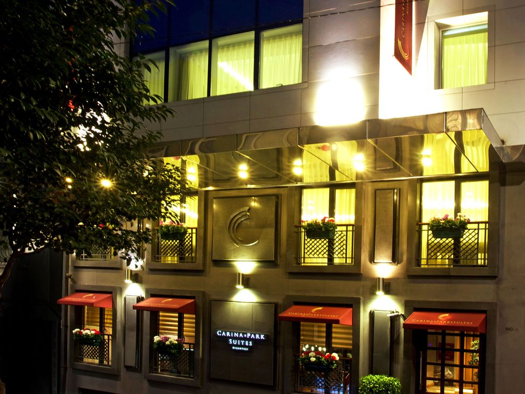 Carina Park Suites