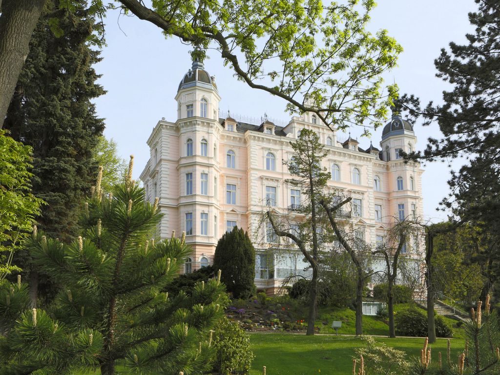 Bristol Palace by Bristol Group