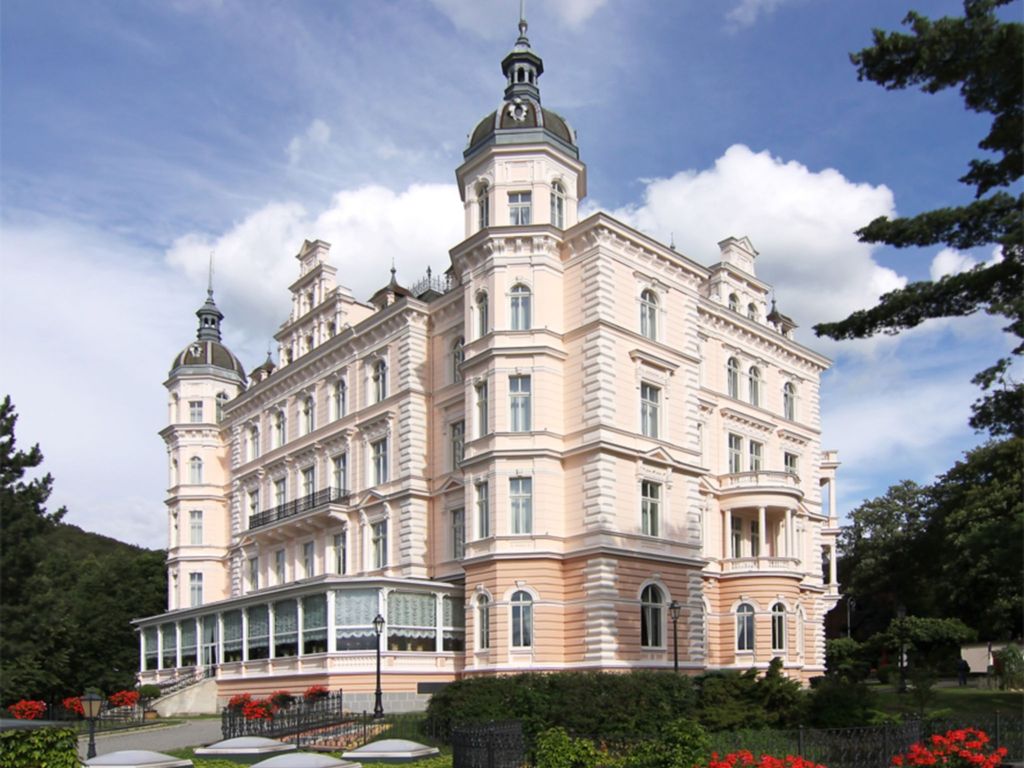 Bristol Palace by Bristol Group