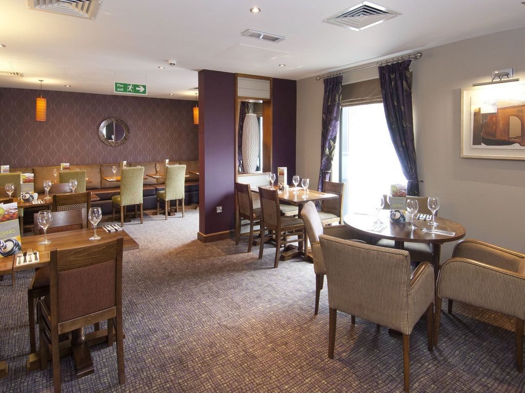 Premier Inn High Wycombe Central