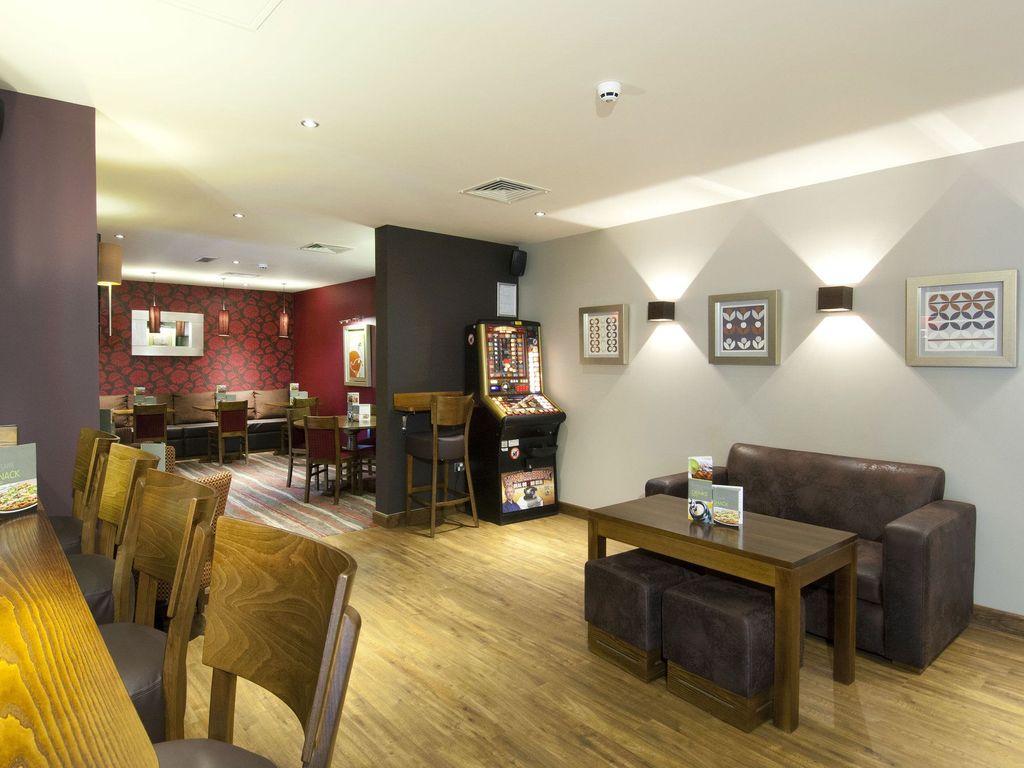 Premier Inn High Wycombe Central