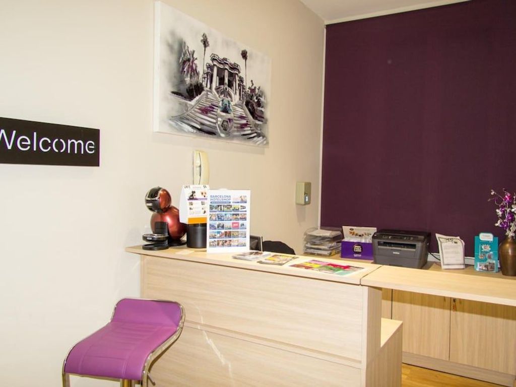 Hostal Barcelona Travel Hostal