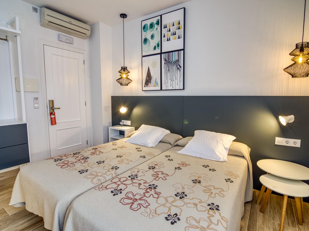 La Isla Hostal