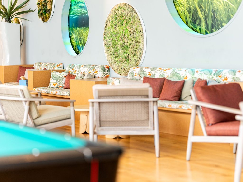 Aquatis Hotel