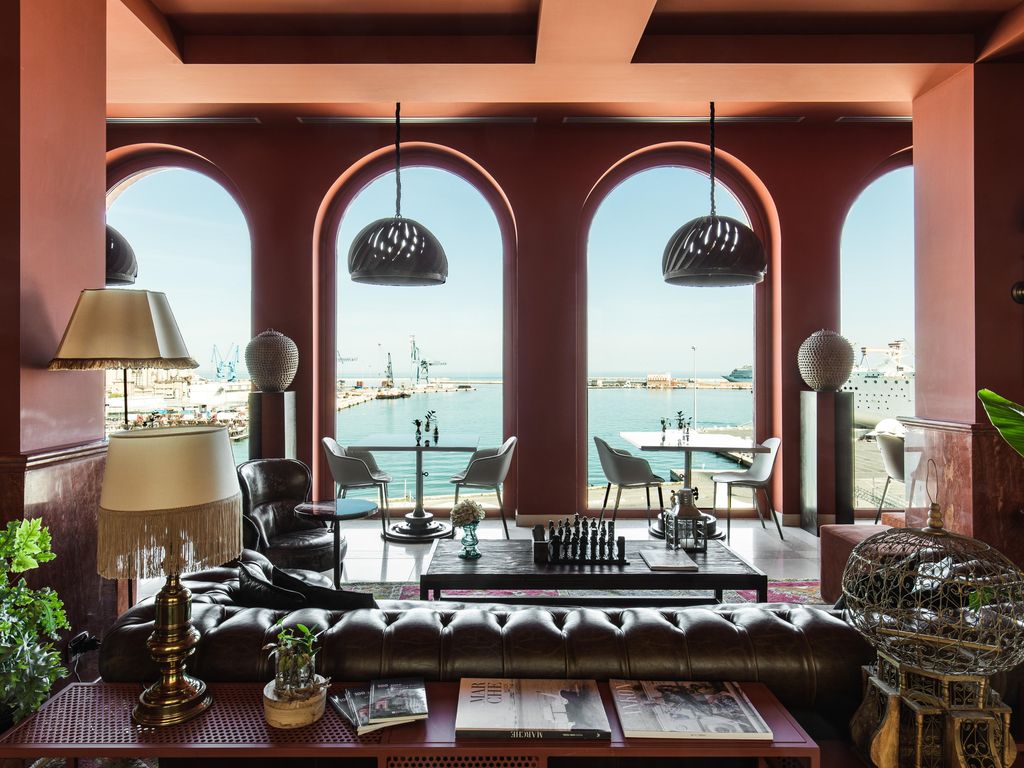 SeePort Hotel