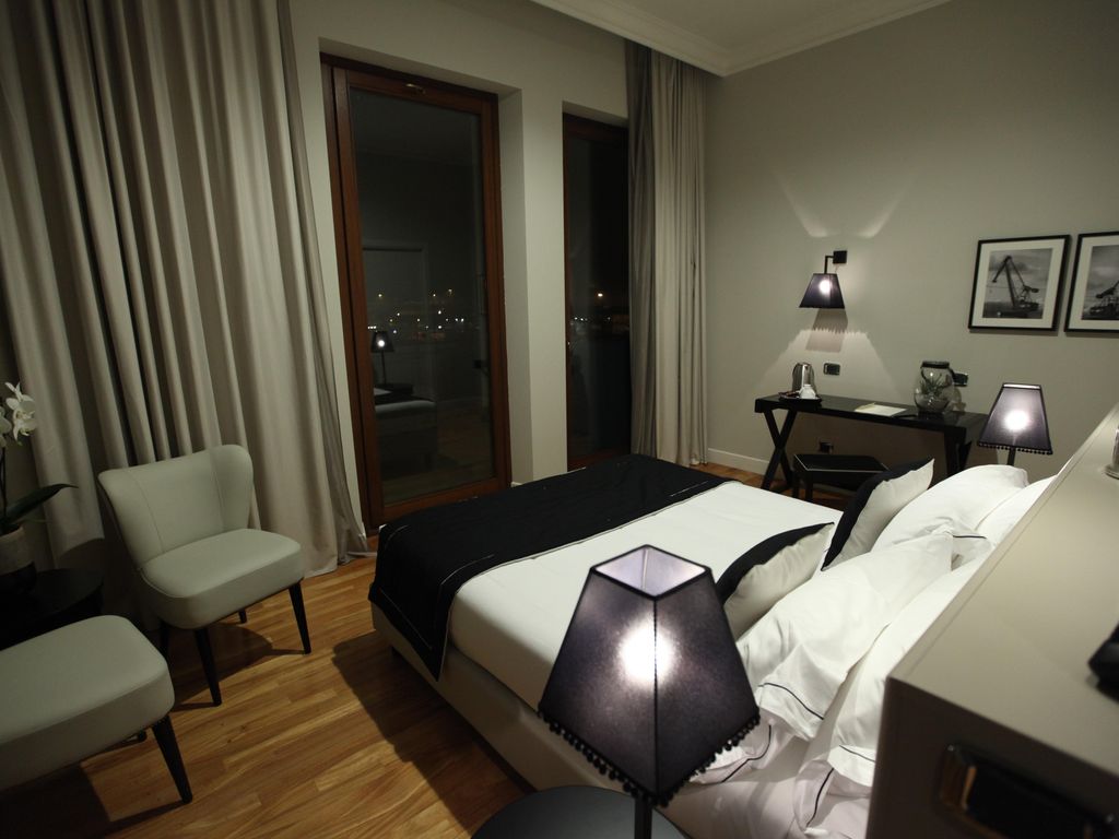 SeePort Hotel