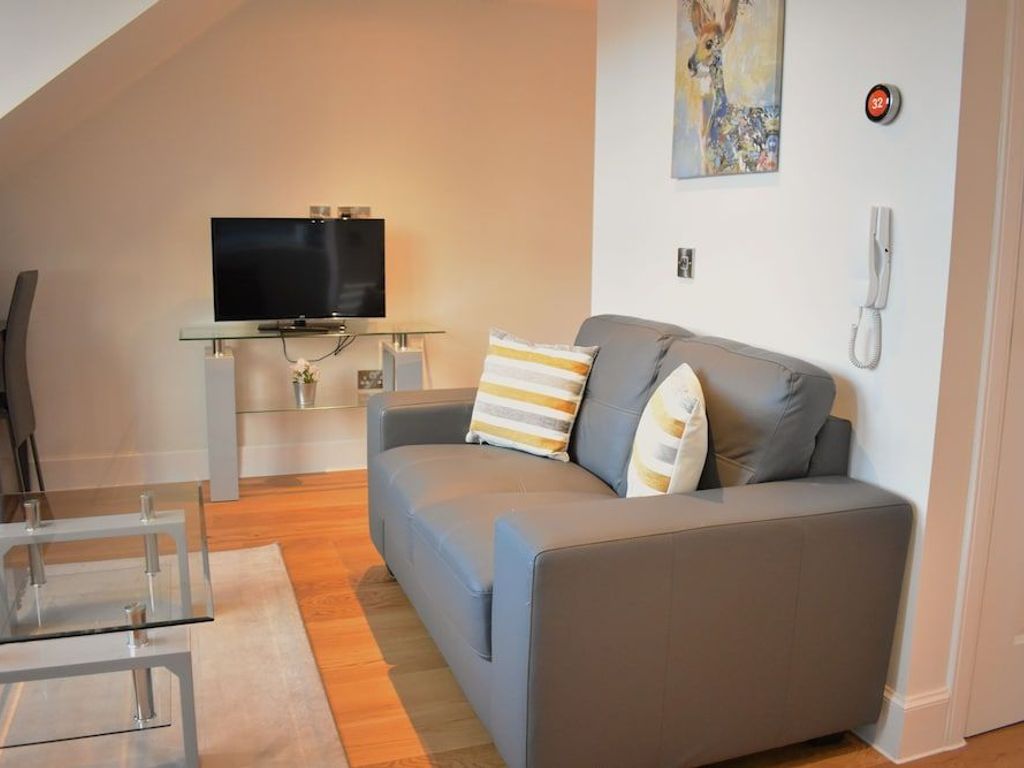 My Thistle Street Apartments