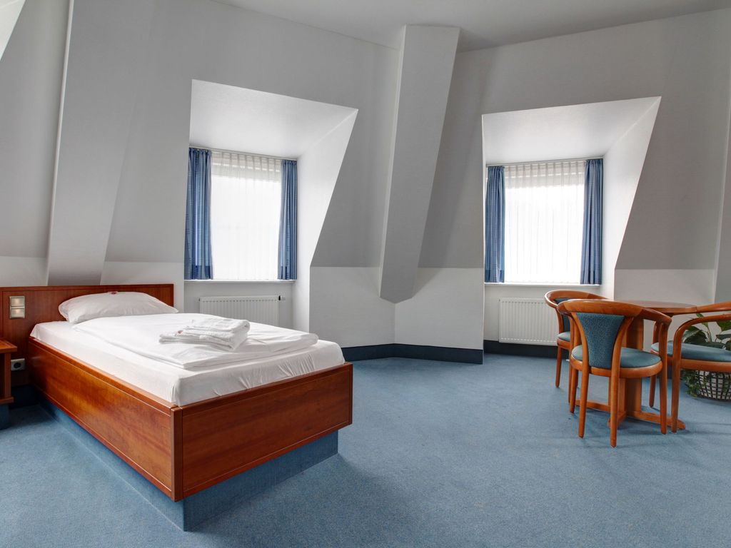 Autobahn Motel