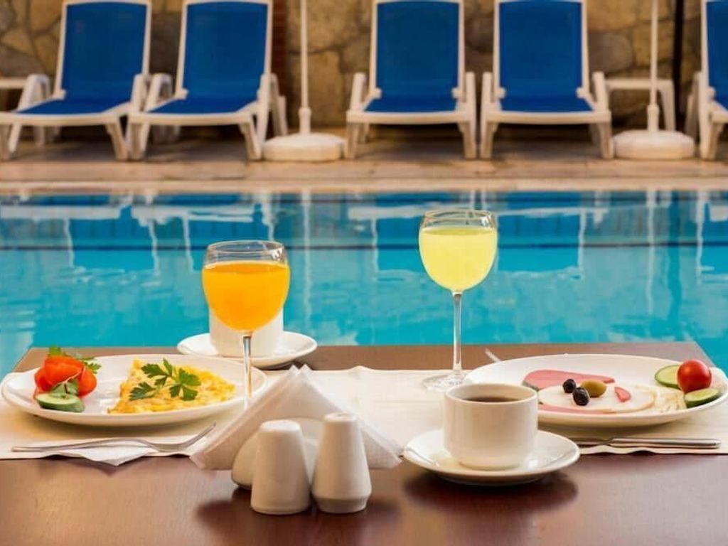 Dinc Hotel