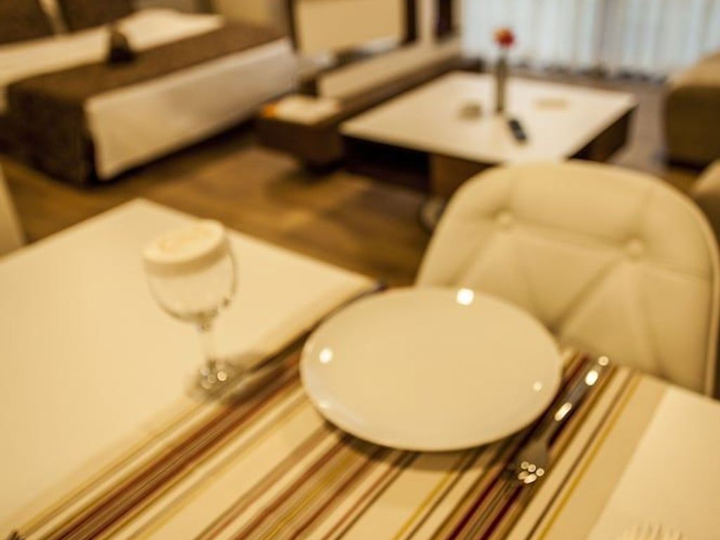 Liv Suit Hotel