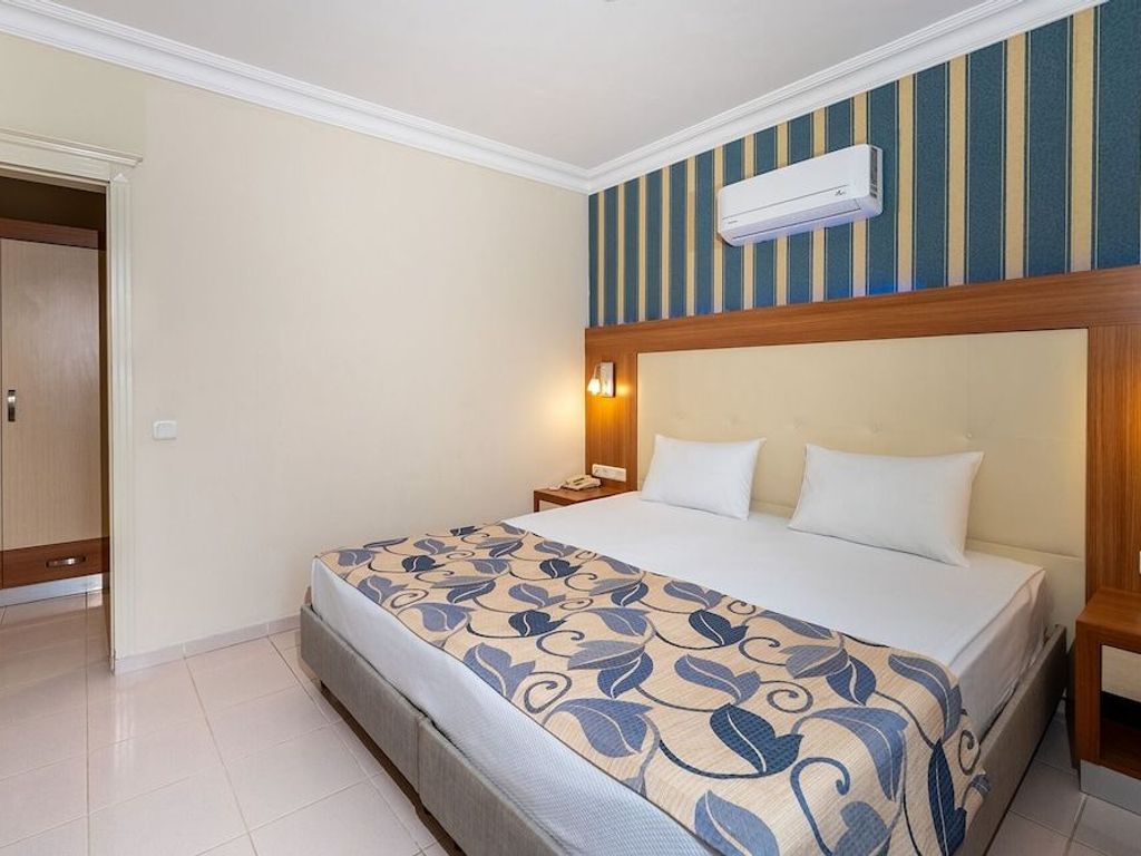 Villa Sunflower Hotel
