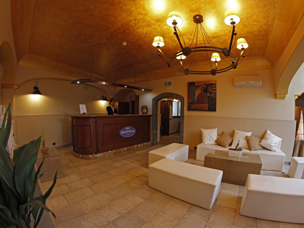 Hotel Capomulini