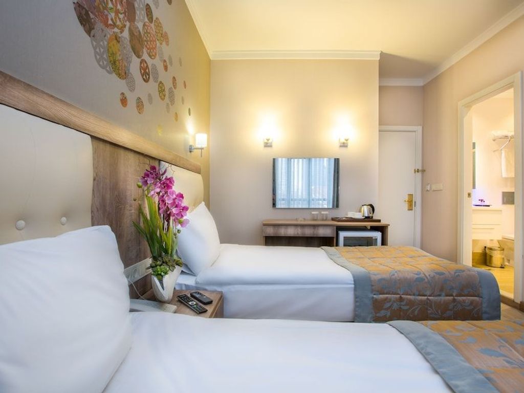 Fatih Hotel Corner