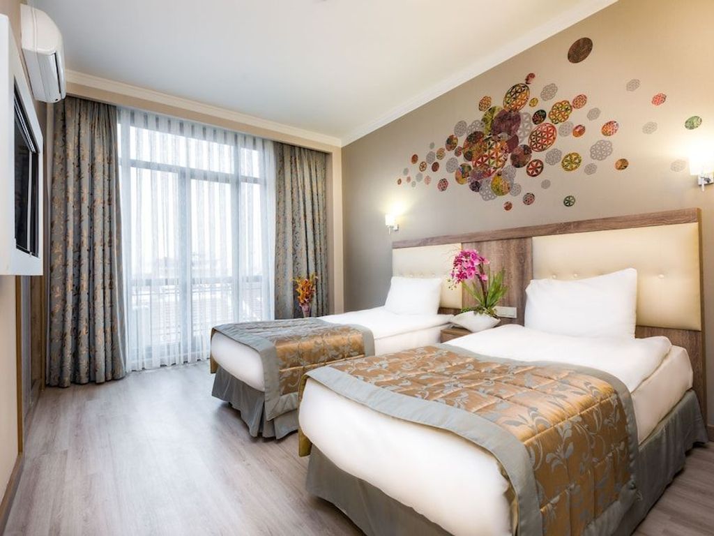 Fatih Hotel Corner