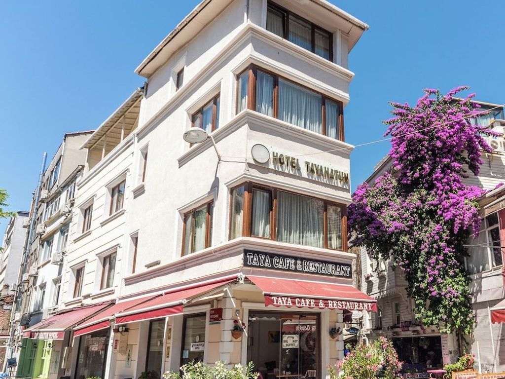 Taya Hatun Hotel