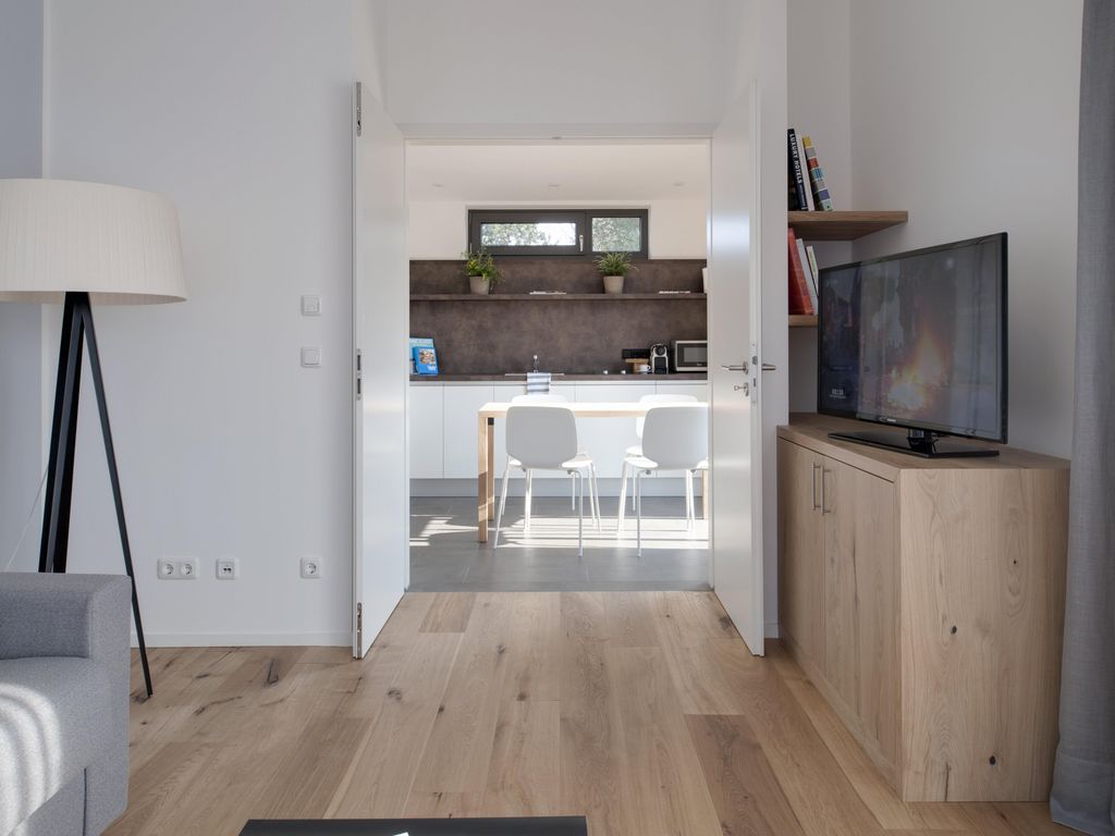 M120 Hotel