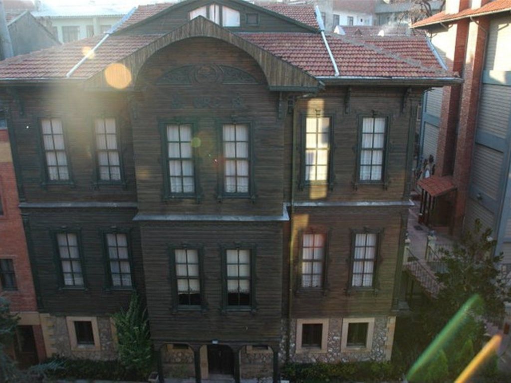 MRG Hotel