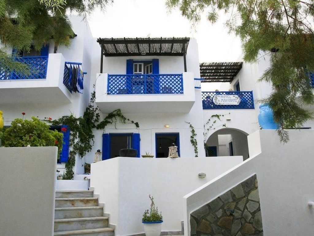 Maganas Hotel