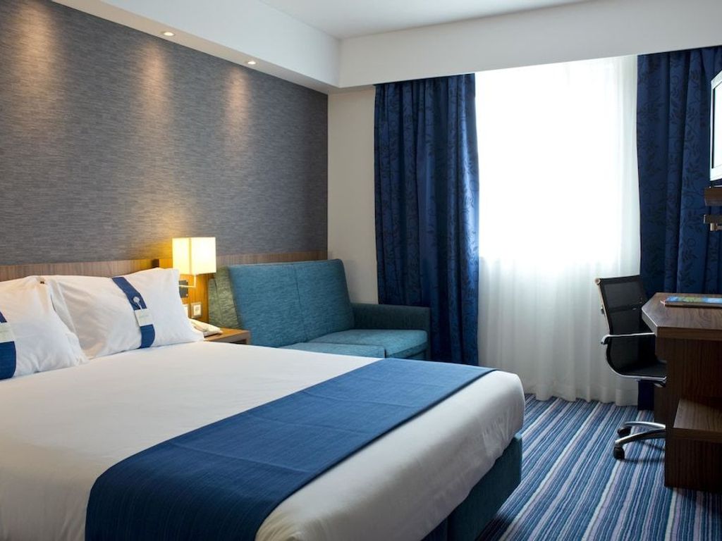 Holiday Inn Express TOULON - EST by IHG