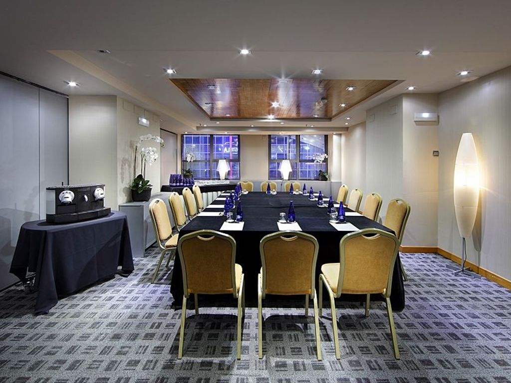 EXE PLAZA Hotel