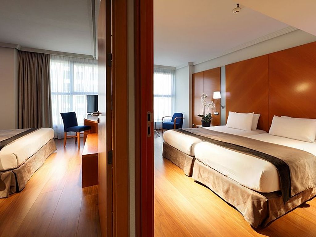 EXE PLAZA Hotel