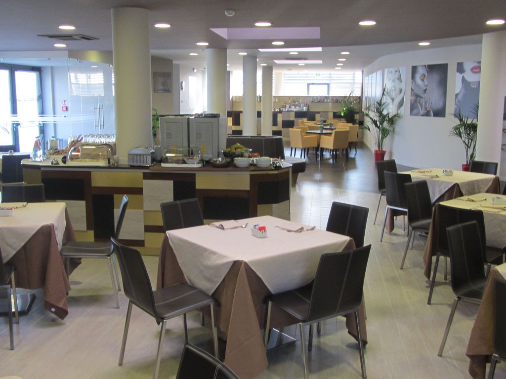 Camelia Hotel