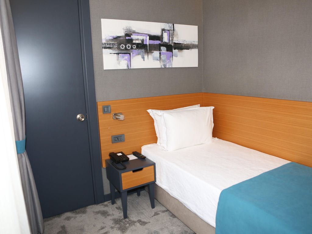 Sapko Airport Hotel